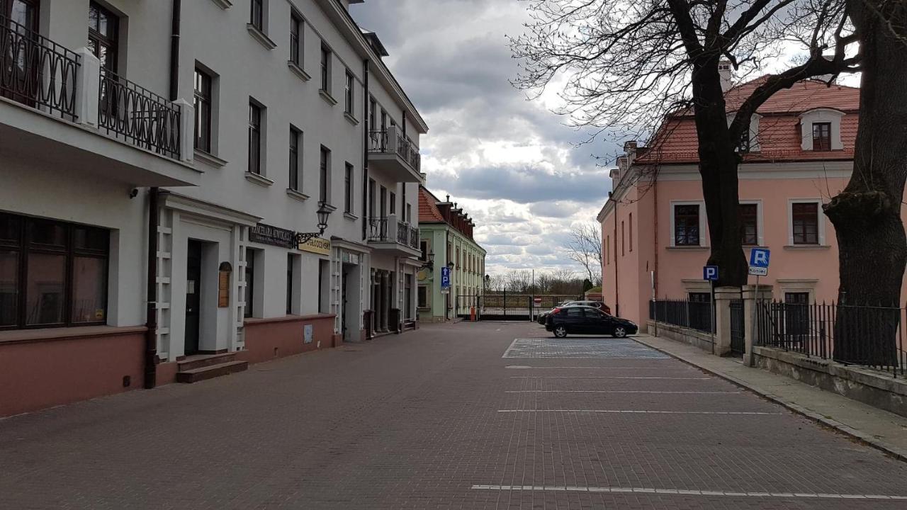 Apartament Ambasada Zamość エクステリア 写真